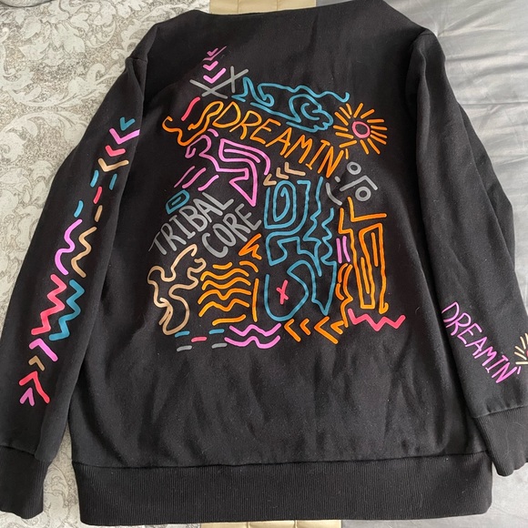 Black hoodie with graphics - Picture 2 of 3